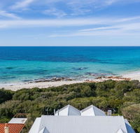 Beachfront on Eagle Bay - Hotels Melbourne