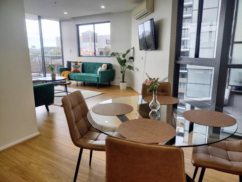 Resort Style 1 Or 2 Bedroom With Pool And Free Parking - Hotels Melbourne 1