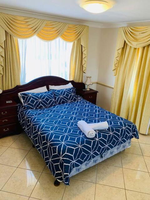 Redcliffe Villa - Hotels Melbourne 1