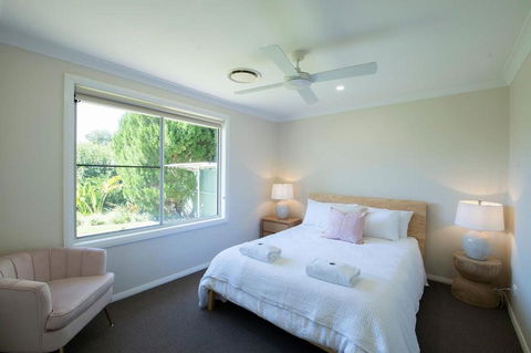 Regand Retreat - Luxurious Family Home, Pool - Hotels Melbourne 1