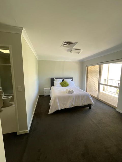 Rehoboth Homes - Hotels Melbourne 1