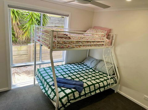 Relax And Reconnect At MaluaBay - Hotels Melbourne 3