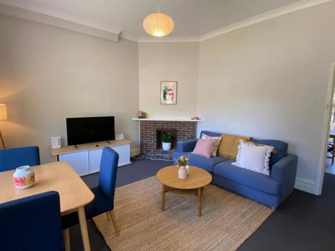 Retro Apt 6 Mins To Victoria Quay - Hotels Melbourne 3