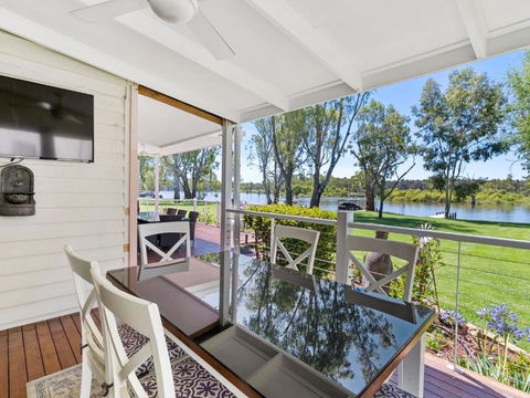 River Views - Hotels Melbourne 1