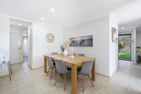 Rivervale Family Retreat - Hotels Melbourne 3