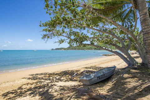 SAILS 9 Beachfront Getaway Horseshoe Bay - Hotels Melbourne 1