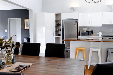 Rosella - Hotels Melbourne 2