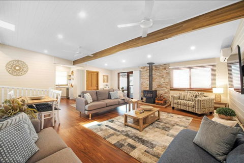 Rosemill Cottage - Mobility Friendly Accommodation Never Looked Better! - Hotels Melbourne 1