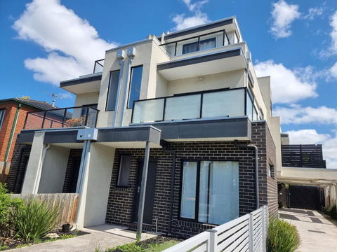Rosie Townhouse In Prime Location Close To CBD - Hotels Melbourne 0