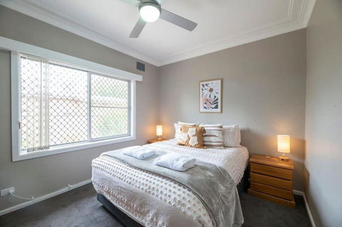 Roycox Cottage - Charming Escape, Fireplace - Hotels Melbourne 1