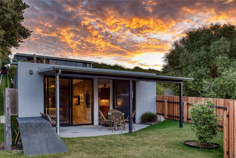 SALT Luxury Couples Bungalow - Hotels Melbourne 1