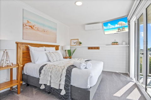 SALTAIR Beach House Right In Town - Hotels Melbourne 1