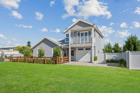 SALTAIR Beach House Right In Town - Hotels Melbourne 0