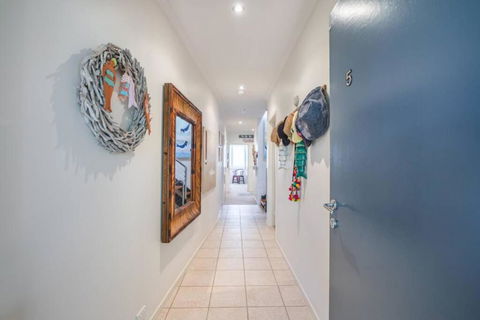 Saltwater 5 - Sleeps 8 - Close To Main Beach - Hotels Melbourne 3