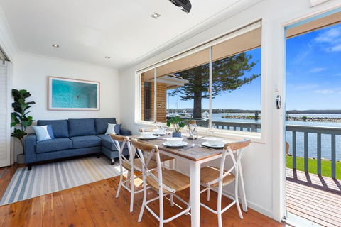 Salty Life - Hotels Melbourne 0