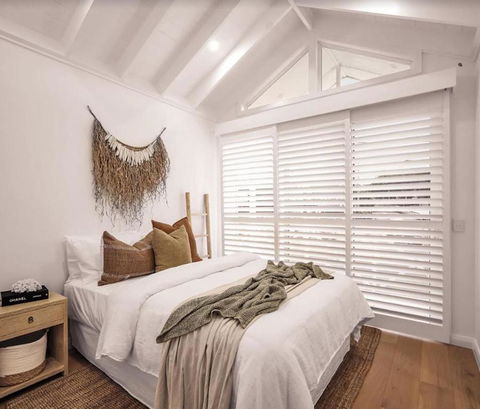 SALTY PALMS On HENLEY -THREE - Hotels Melbourne 0