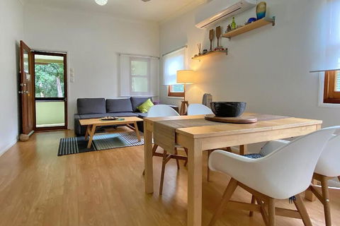 SALTYS AMITY POINT - Hotels Melbourne 3