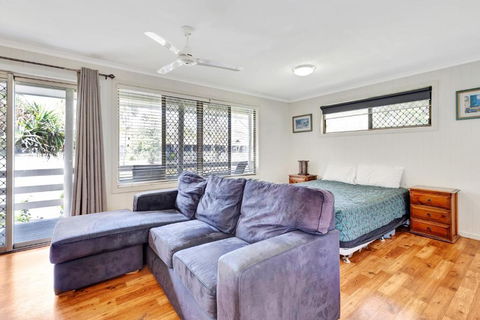 Sanctuary Lakes Fauna Retreat - Hotels Melbourne 1