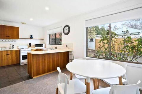 Sandy Bay Cozy Cottage Close To CBD - Hotels Melbourne 1