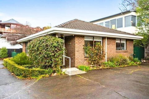 Sandy Bay Cozy Cottage Close To CBD - Hotels Melbourne 2