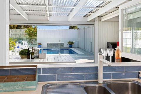 SANTORINI BEACH HOUSE SAFETY BEACH - Hotels Melbourne 3