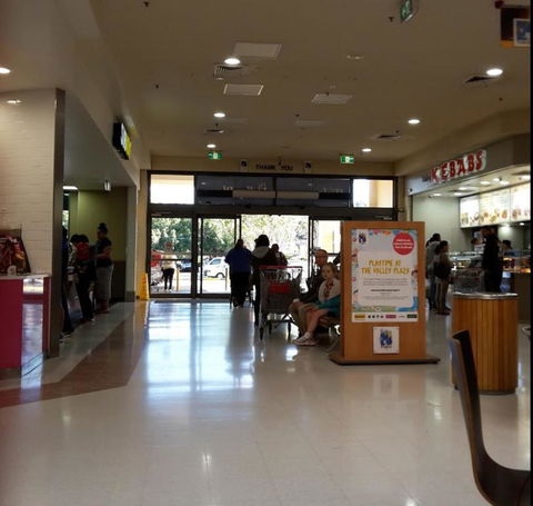 Spacious But Cosy And Affordable Place For Single Or Double Travellers And Shared Common Space - Hotels Melbourne 2