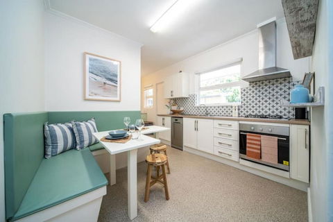 Surfs Up At Somerton Park - Hotels Melbourne 1