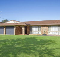 Beachway - beach access at end of street - Hotels Melbourne