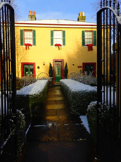 Blakes Manor Self Contained Heritage Accommodation - Hotels Melbourne 3