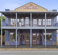 Blue Rosella On Piper - Hotels Melbourne