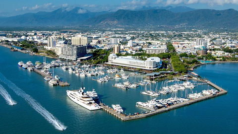 Boatel Cairns - Hotels Melbourne 0