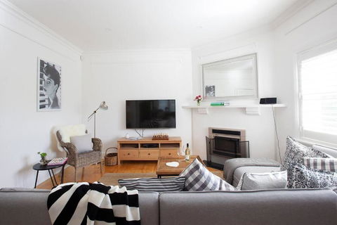 THE WHITE HOUSE Luxury Villa Embedded In History - Hotels Melbourne 0