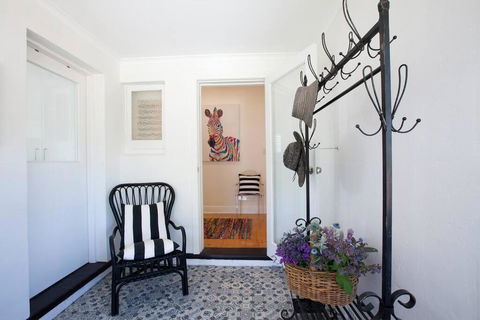 THE WHITE HOUSE Luxury Villa Embedded In History - Hotels Melbourne 1