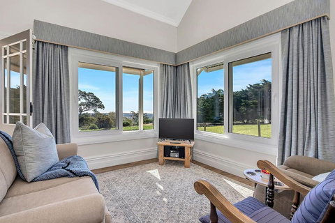 Time Out Train Station - Hotels Melbourne 2