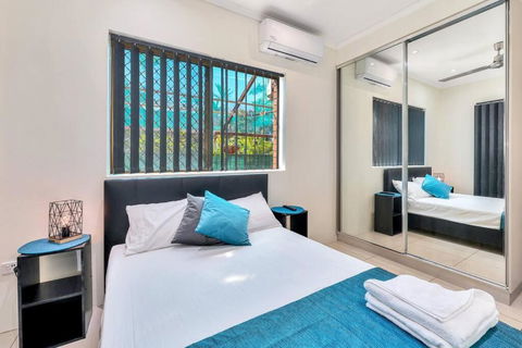 A Little Golf, A Refreshing Swim And A Lot Of Wine - Hotels Melbourne 2