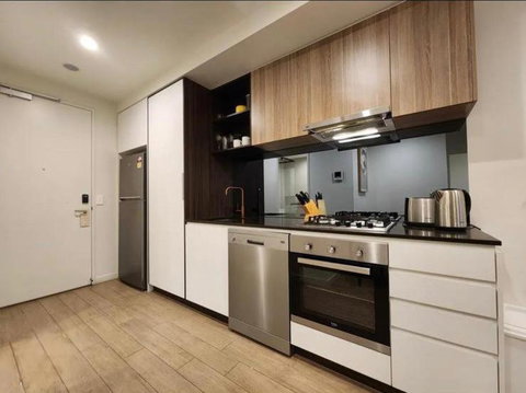 My Fahiye - Hotels Melbourne 2