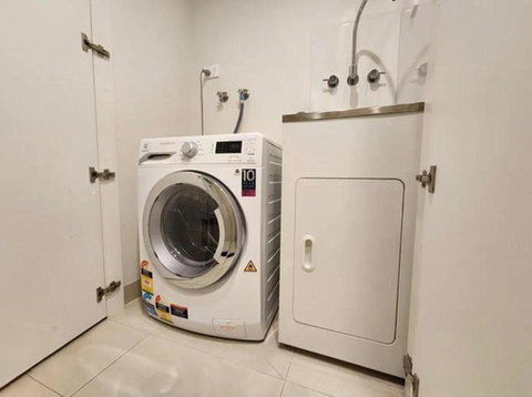 My Fahiye - Hotels Melbourne 3