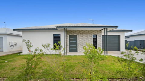 Berrimah Cozy Retreat - Hotels Melbourne 2