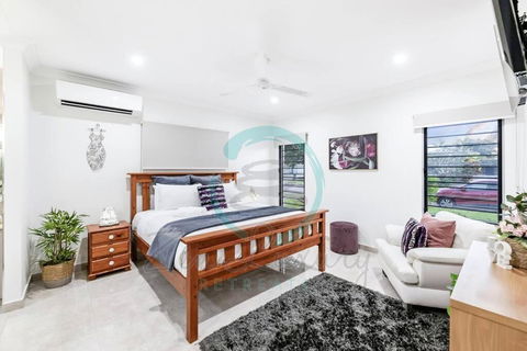 Zenhouse: 4BR Stylish Work/Family Home In Muirhead - Hotels Melbourne 2