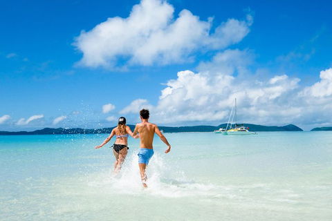 Whitehaven Beach And Hill Inlet Lookout Full-Day Snorkeling Cruise By High-Speed Catamaran - Hotels Melbourne 4
