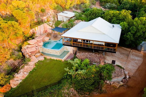 Wet Season Incredible Islands Tour - Horizontal Falls & Cygnet Bay Pearl Farm - Hotels Melbourne 5