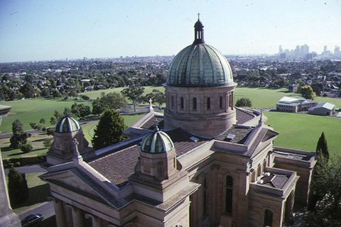 Melbourne City Tour: Lifestyle Of The Rich And Famous - Hotels Melbourne 4