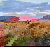 Uluru Ayers Rock Sunset with Outback Barbecue Dinner and Star Tour - Hotels Melbourne