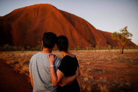 Uluru Sunrise And Guided Base Walk - Hotels Melbourne 2