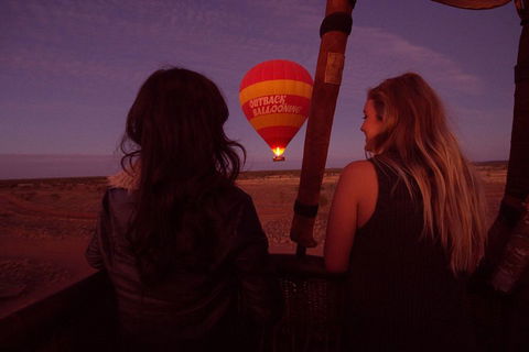 Early Morning Ballooning In Alice Springs - Hotels Melbourne 1