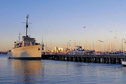 Melbourne City And Williamstown Ferry Cruise - Hotels Melbourne 4