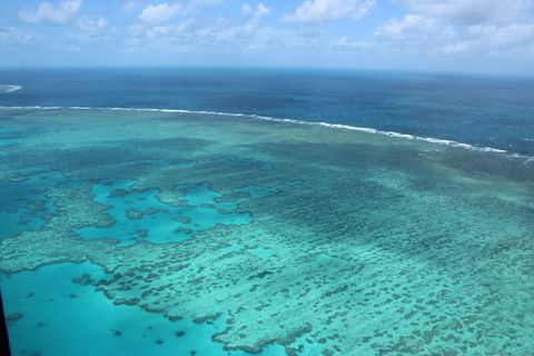 Reef And Island Scenic Flight From Airlie Beach - Hotels Melbourne 1