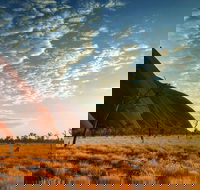 Highlights of Uluru Including Sunrise and Breakfast - Hotels Melbourne