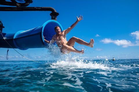 Outer Reef Pontoon Experience From Cairns - Hotels Melbourne 2
