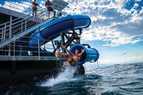 Outer Reef Pontoon Experience From Cairns - Hotels Melbourne 3